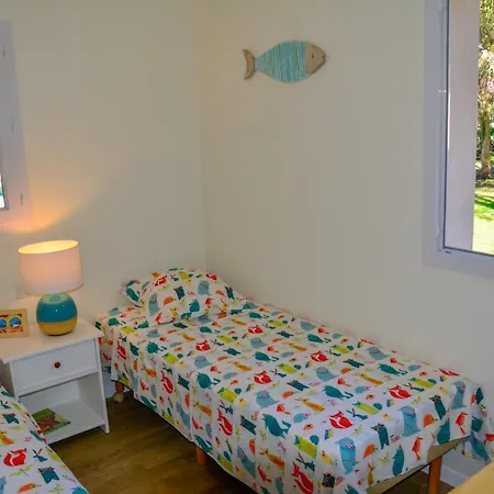 40 **** Golf Surf A Pieds Σπίτι διακοπών *