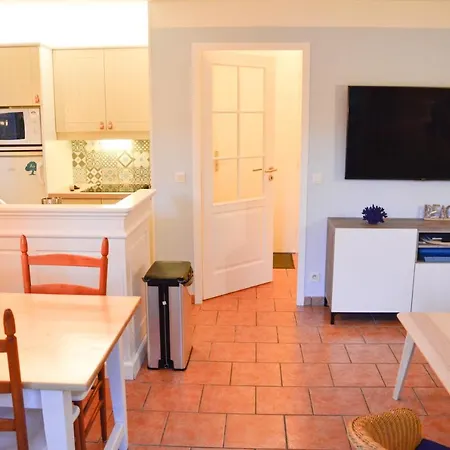 40 **** Golf Surf A Pieds *