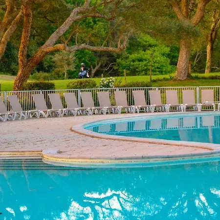 40 **** Golf Surf A Pieds