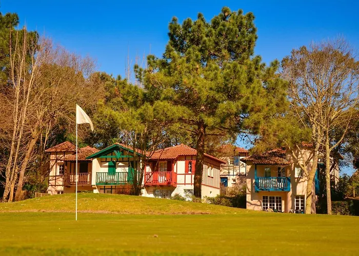 40 **** Golf Surf A Pieds Nyaraló *