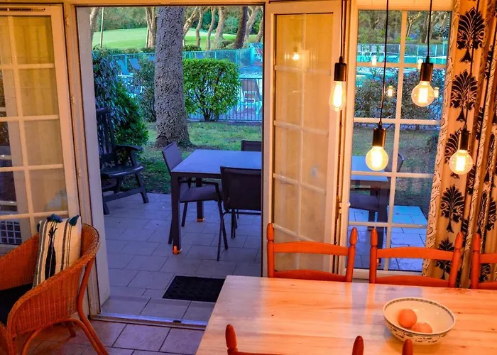 Nyaraló 40 **** Golf Surf A Pieds