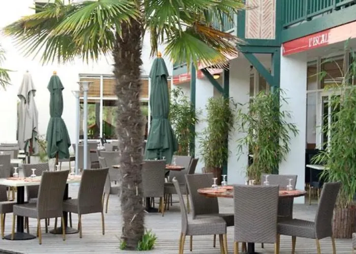 Nyaraló 40 **** Golf Surf A Pieds